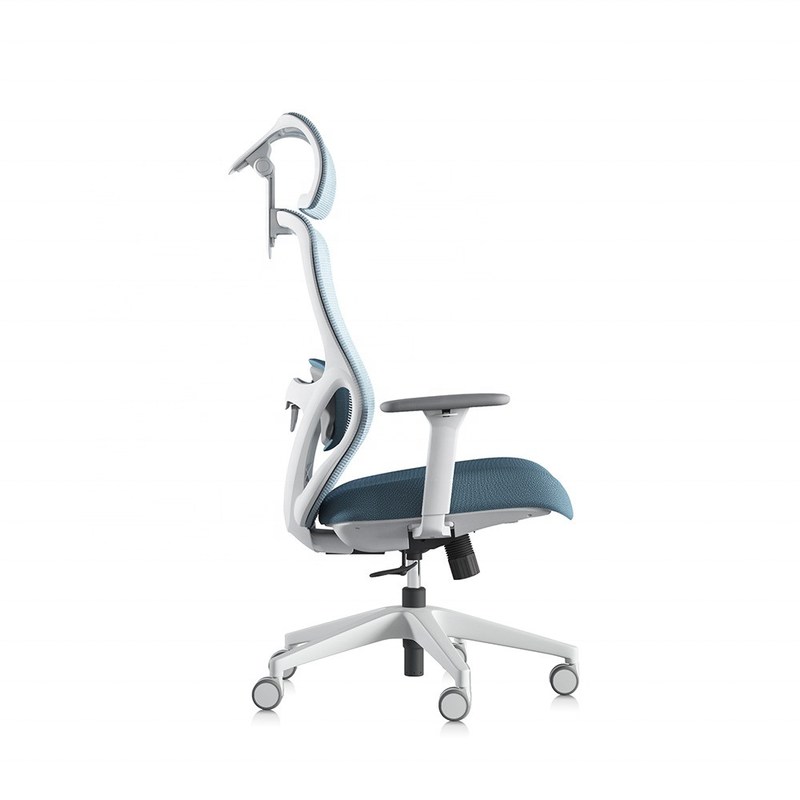 3D Kol Dayaklı ve Konforlu Oturma Minderli Ayarlanabilir Yüksek Sırtlı Ofis Döner Sandalyesi